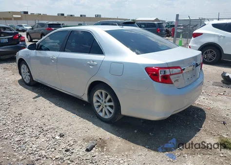2014 Toyota Camry Hybrid/Le/Xle z USA, uszkodzony, nr VIN 4T1BD1FK8EU132401